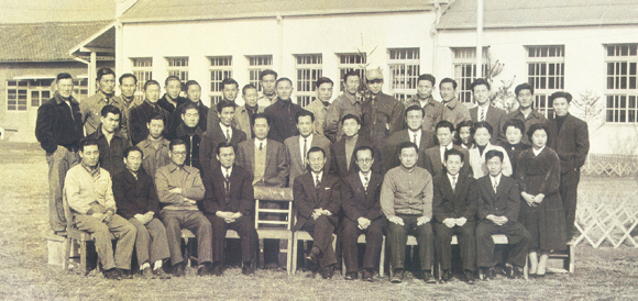 1956년 전직원 기념촬영